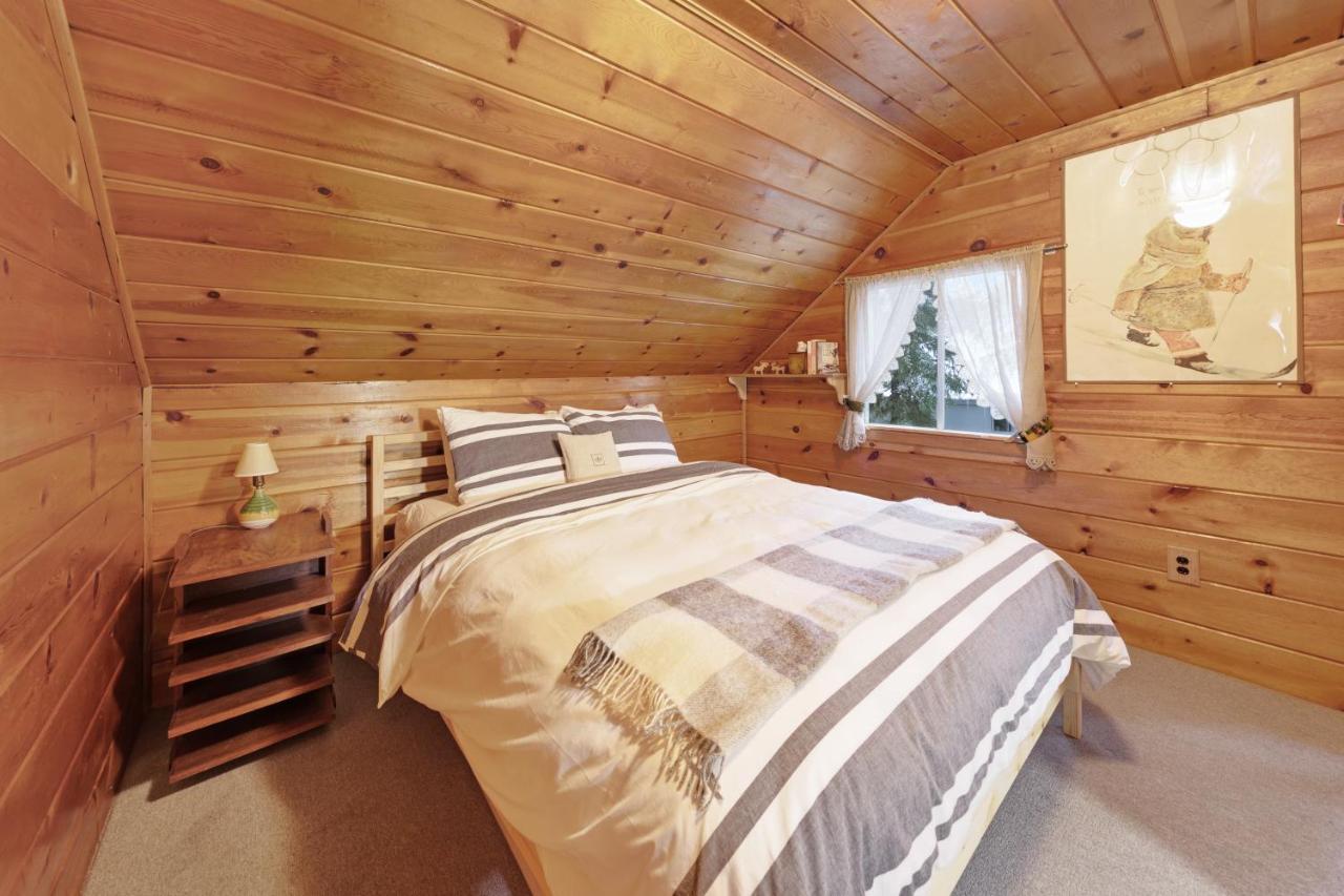 Cozy Cabin In Government Camp Exterior photo