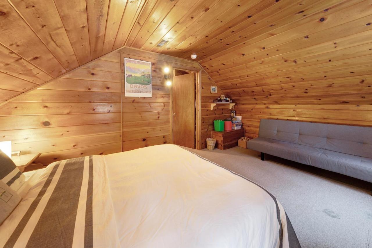 Cozy Cabin In Government Camp Exterior photo